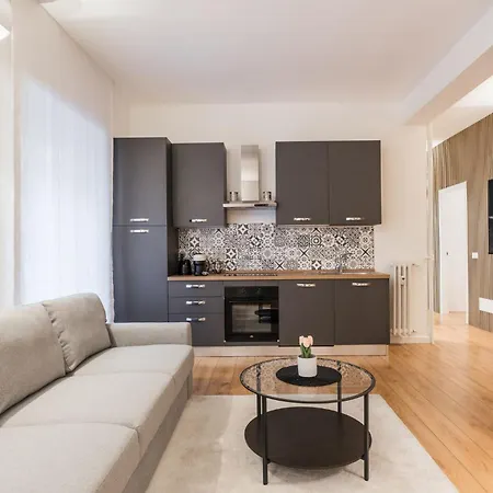 The Fifth Apartment *